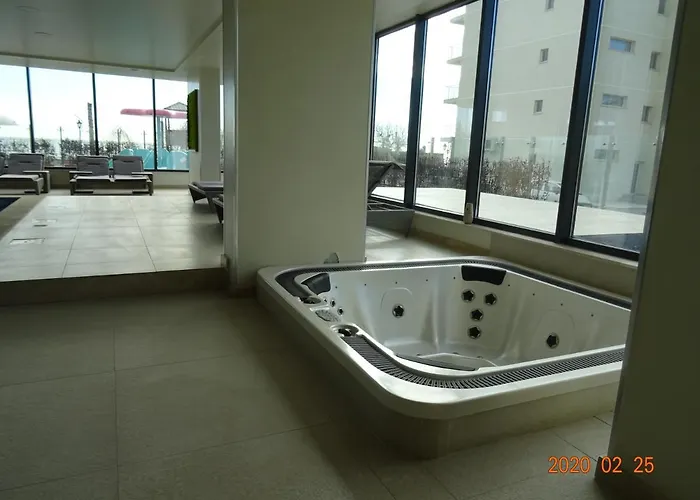 Teemo Apartment, Alezzi * Năvodari