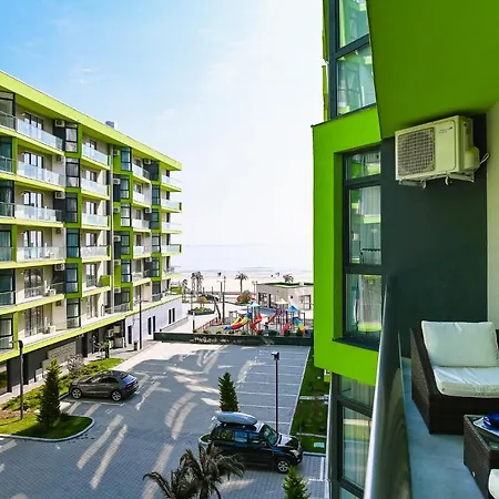 Teemo Apartment, Alezzi Năvodari